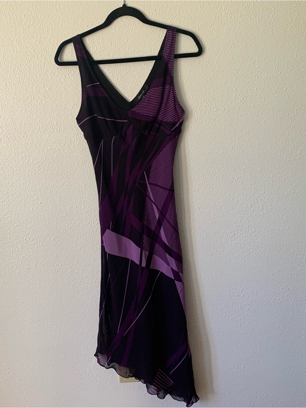 Arden B Purple and Black Abstract V-Neck Midi Dress Size M